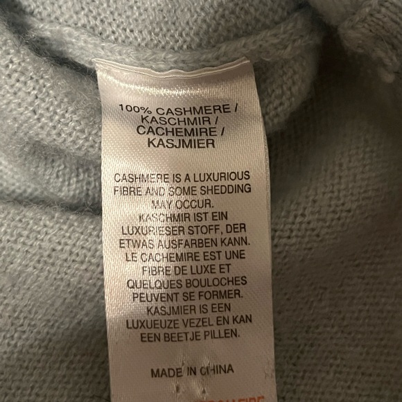 Crush. 100% Cashmere Cardigan/Button Down - Picture 8 of 9